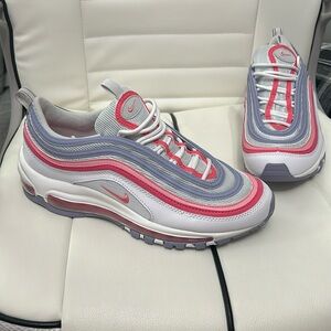 Nike actual size 7y fits like 8 Woman’s LIKE NEW